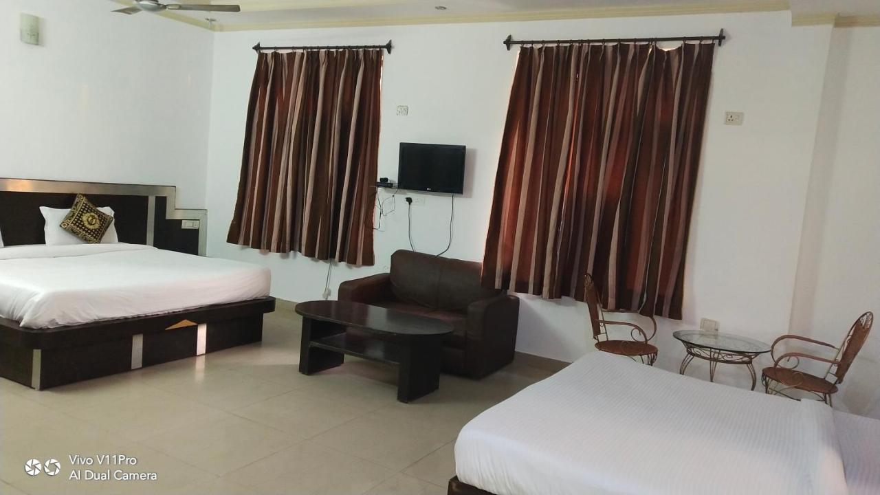 Fabhotel Prashant Palace Mysore Eksteriør billede